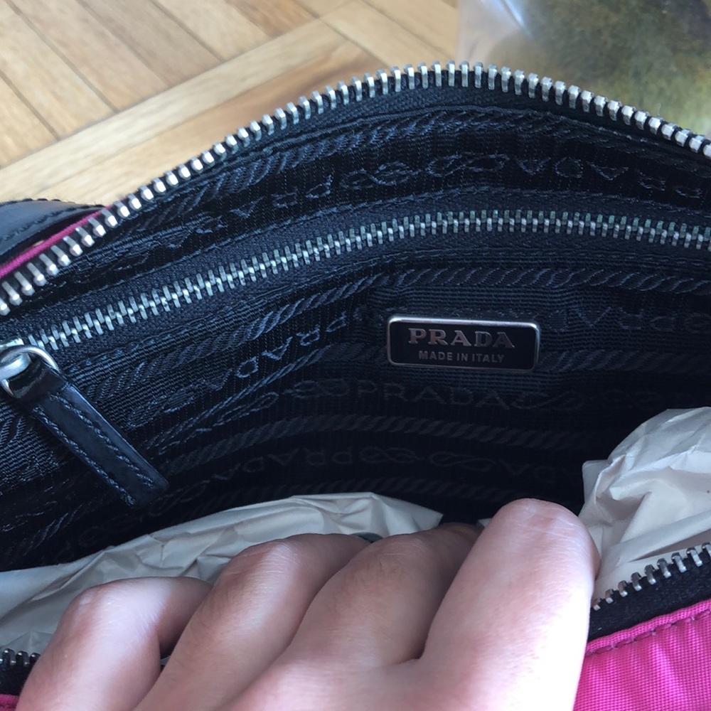 NWT Vintage Prada Tessuto Sirio Nylon Shoulder Bag - Picture 5 of 10